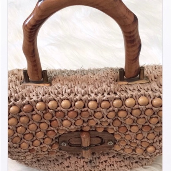 Straw beaded wooden purse - Picture 1 of 2